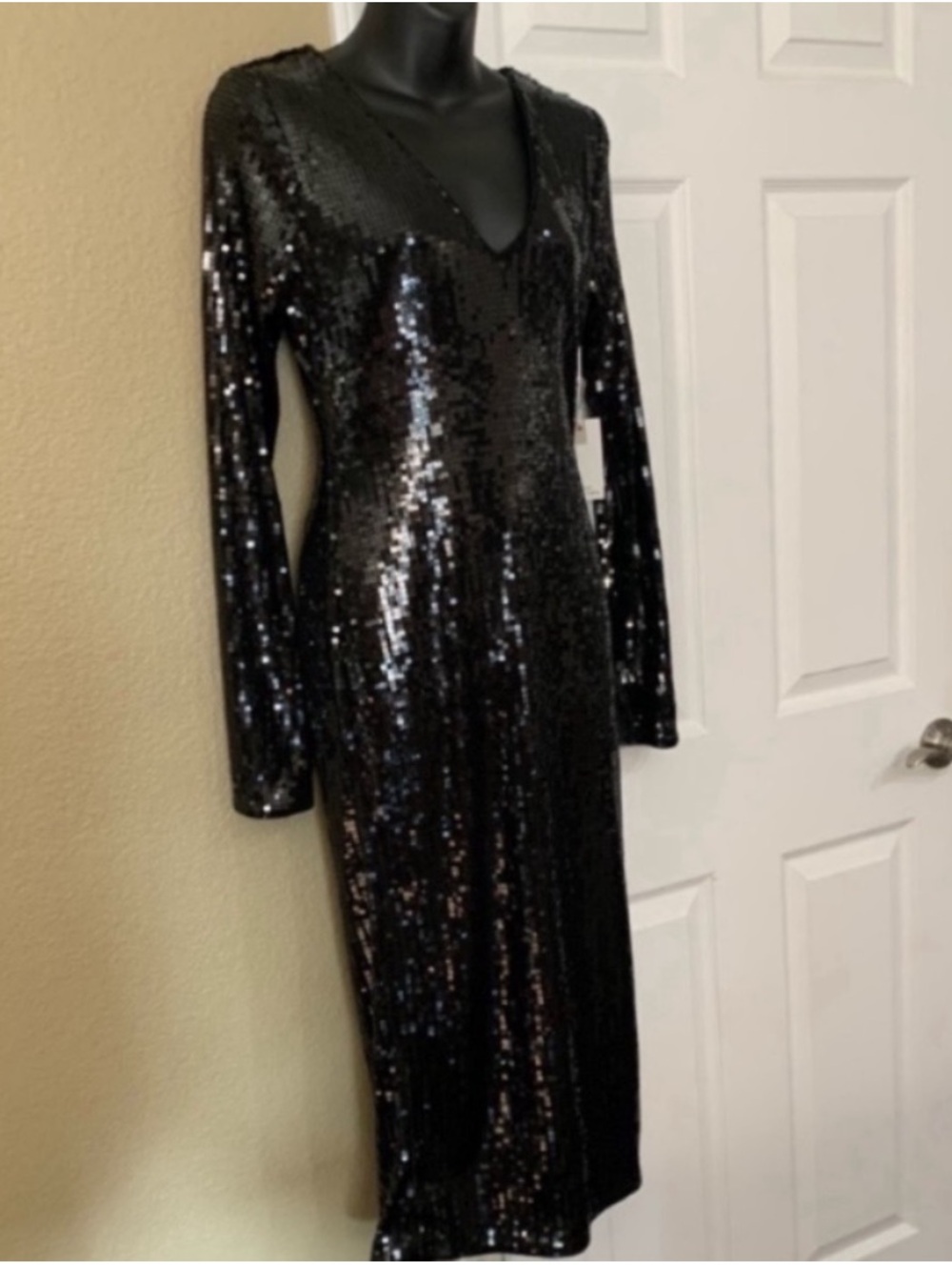 Good American Black Sequin Long Sleeve V-Neck Dress sz 1 - Picture 1 of 4